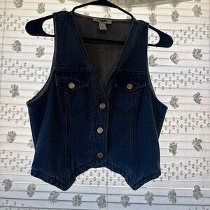 Tilly’s denim vest
